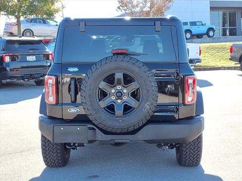 New 2025 Ford Bronco Outer Banks w/ Black Appearance Package image 5
