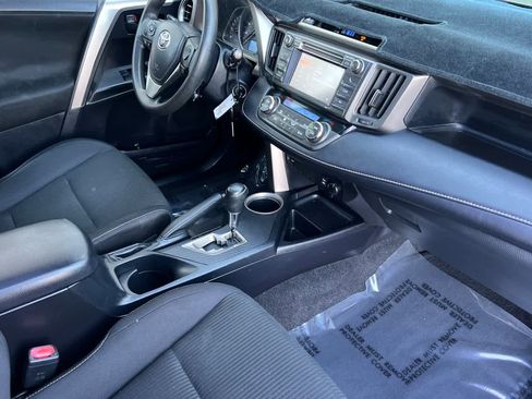 Used 2013 Toyota RAV4 XLE image 16
