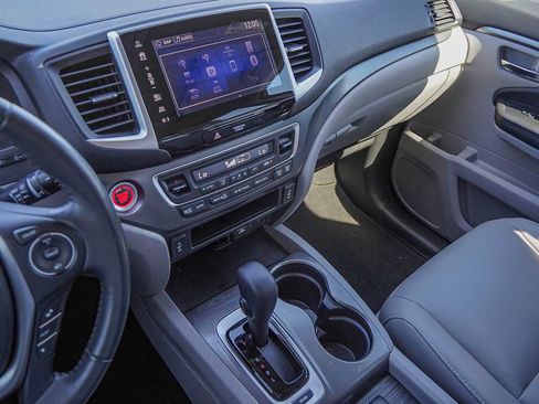 Used 2017 Honda Pilot EX-L image 16