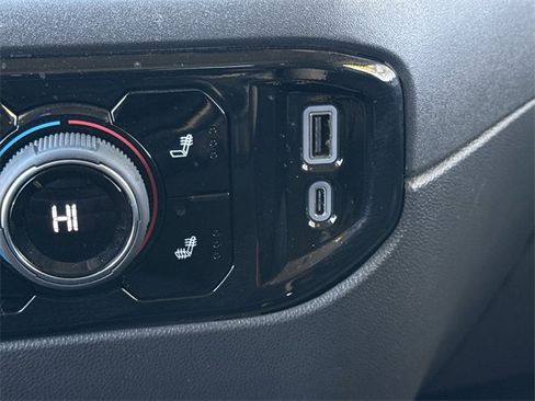 Certified 2025 Chevrolet Silverado 1500 LT image 21