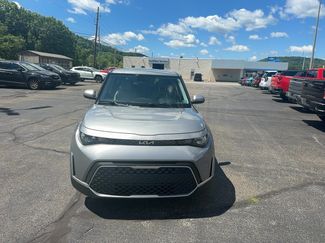 Used 2024 Kia Soul LX w/ Option Group 015 FWD video 2