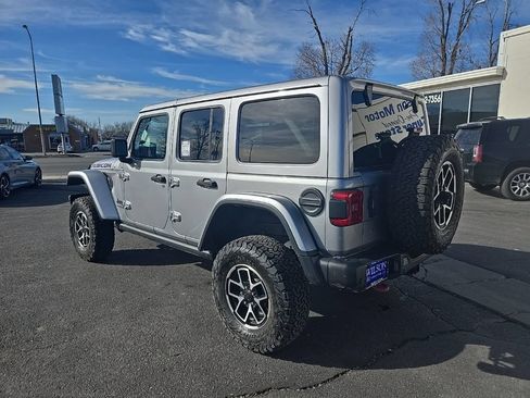 Used 2020 Jeep Wrangler Unlimited Rubicon w/ Steel Bumper Group AWD/4WD image 7
