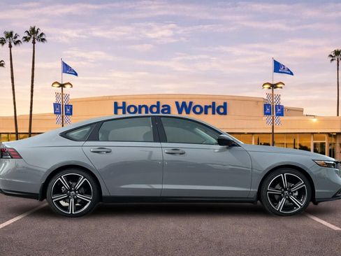 Used 2026 Honda Accord SE image 3