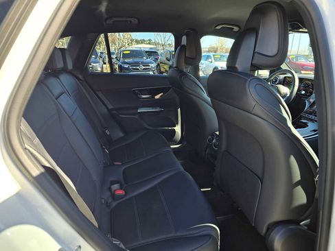 Used 2026 Mercedes-Benz GLC 300 image 13