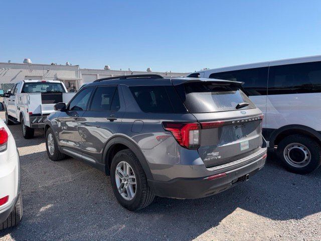 Used 2025 Ford Explorer Active RWD image 4