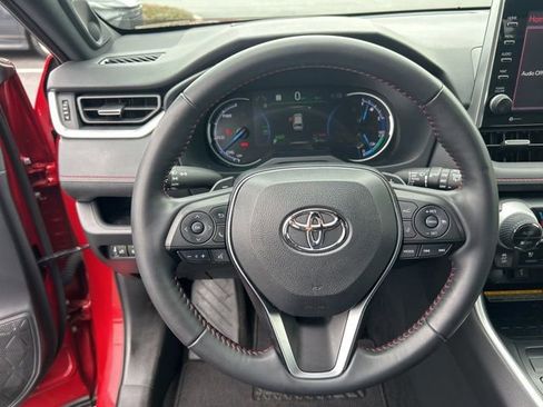 Used 2021 Toyota RAV4 XSE w/ Premium Package image 18