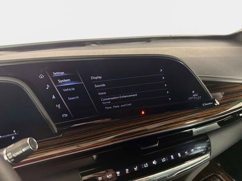 Used 2024 Cadillac Escalade ESV Luxury image 43