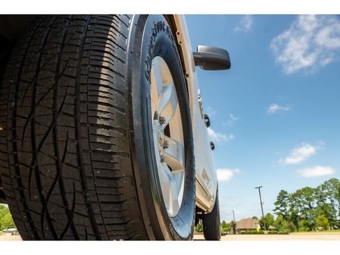 Used 2018 RAM 1500 Tradesman w/ Popular Equipment Group RWD image 9