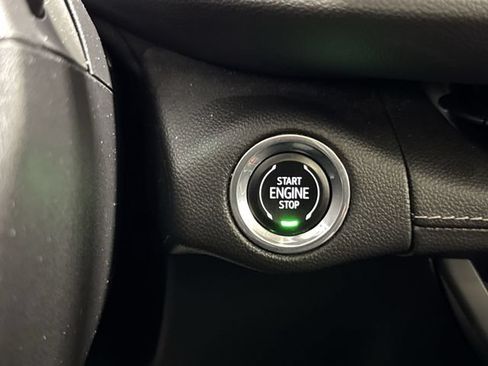 Used 2023 Buick Envision Essence w/ Sport Touring Package AWD/4WD image 17
