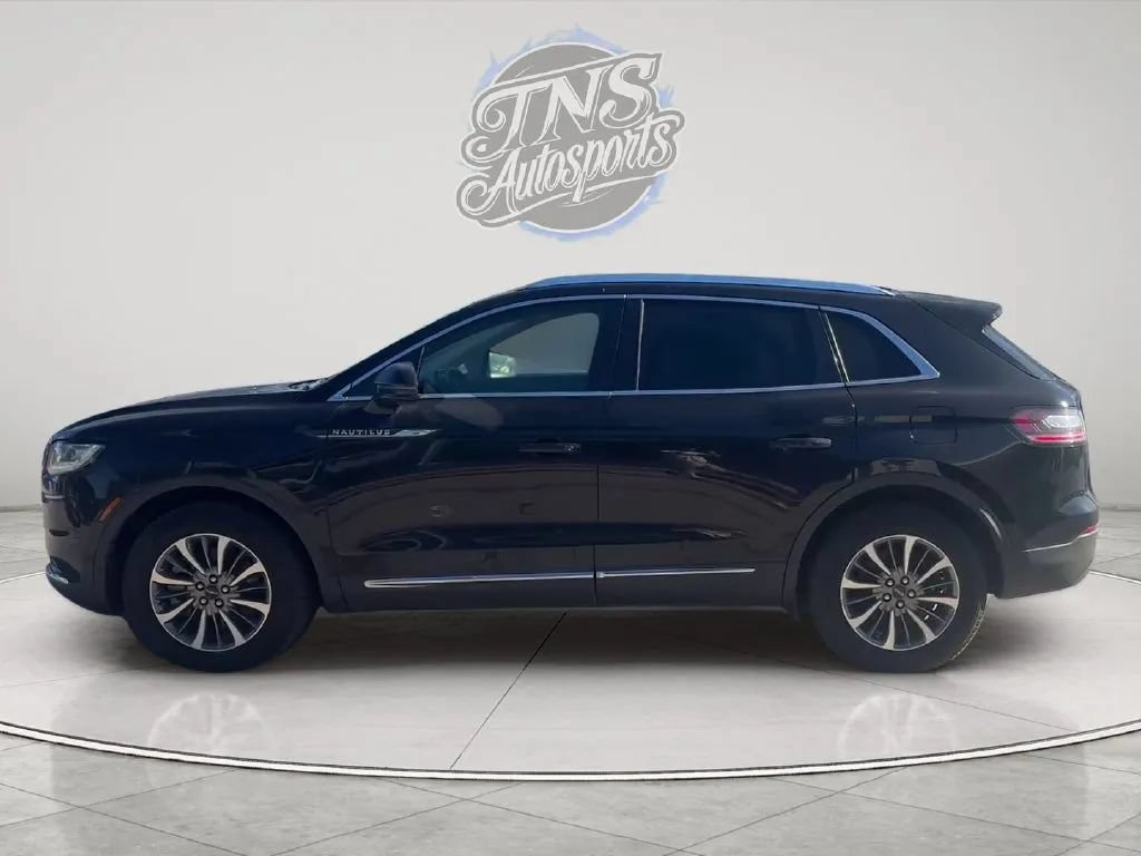 Used 2021 Lincoln Nautilus AWD w/ Equipment Group 101A image 2