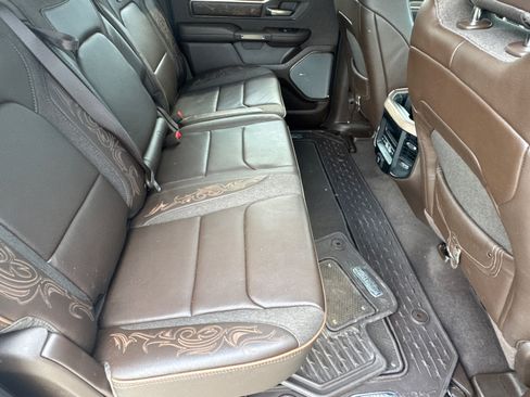 Used 2025 RAM 1500 Limited AWD/4WD image 14