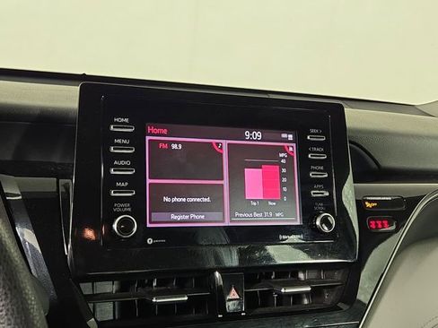 Used 2024 Toyota Camry LE image 17