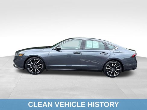 Used 2024 Honda Accord Touring image 3
