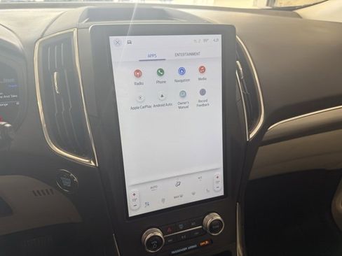 Used 2024 Ford Edge Titanium w/ Titanium Elite Package image 23