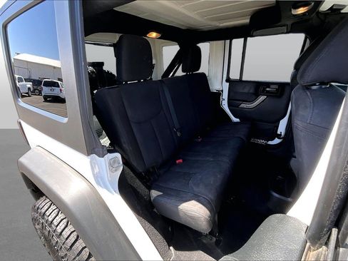 Used 2018 Jeep Wrangler Unlimited Sport S AWD/4WD image 25