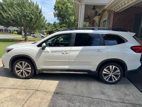 Used 2021 Subaru Ascent Limited w/ Technology Package AWD/4WD image 5