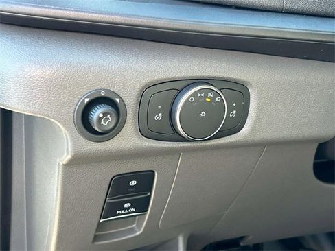 New 2026 Ford Transit 250 148 Medium Roof image 24