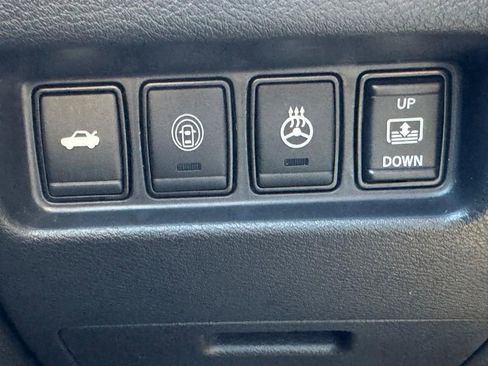 Used 2023 Nissan Maxima Platinum w/ Sport Mat Group FWD image 22