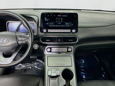 Used 2022 Hyundai Kona Limited image 28