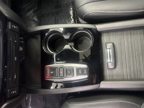 Used 2018 Honda Pilot Touring image 34