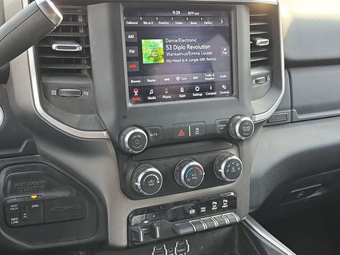 Used 2020 RAM 3500 Lone Star w/ Night Edition image 17