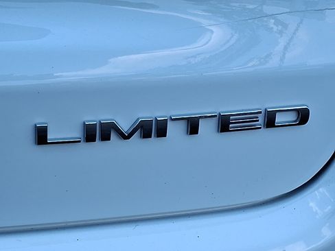 Certified 2023 Jeep Compass Limited w/ Elite Group AWD/4WD image 29