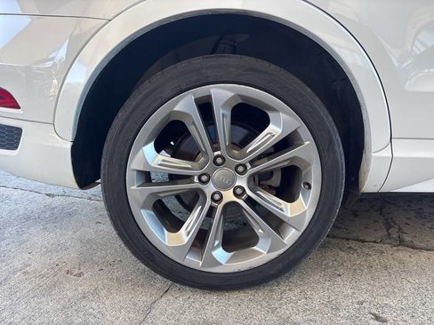 Used 2017 Audi Q3 2.0T Prestige image 16