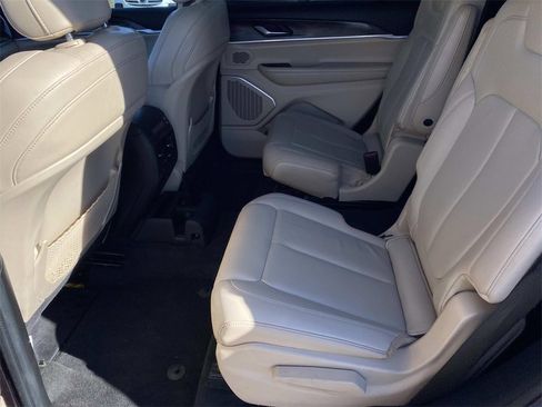 Used 2022 Jeep Grand Cherokee L Limited w/ Trailer Tow Group (B) image 28