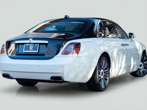 Used 2021 Rolls-Royce Ghost Base image 3