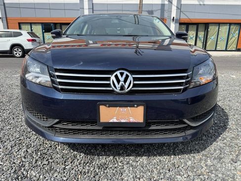Used 2013 Volkswagen Passat 2.5 SE FWD image 2