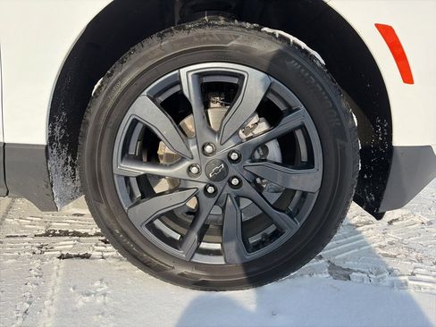 Used 2024 Chevrolet Equinox RS w/ LPO, Floor Liner Package image 11