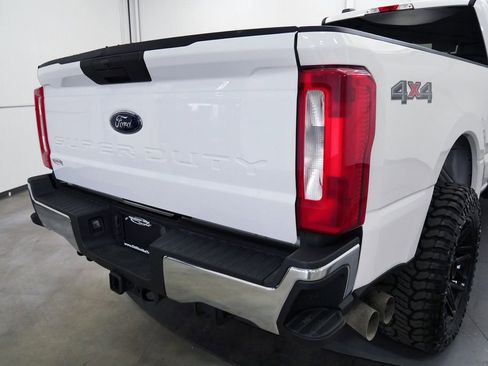 Used 2023 Ford F350 XLT AWD/4WD image 37