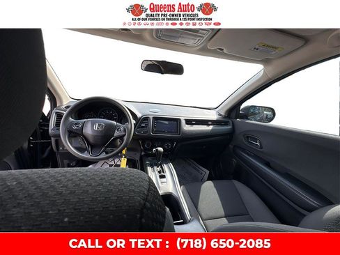 Used 2022 Honda HR-V LX image 32