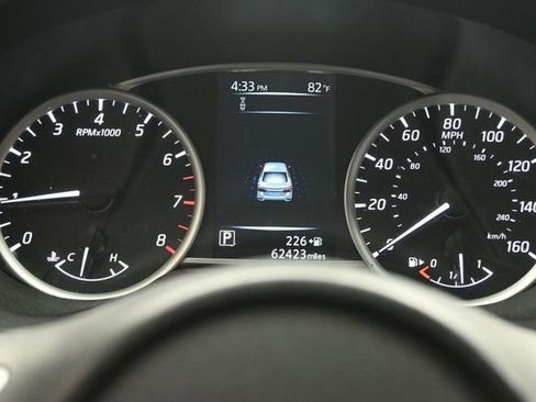 Used 2018 Nissan Sentra SR w/ SR Midnight Edition Package FWD image 13