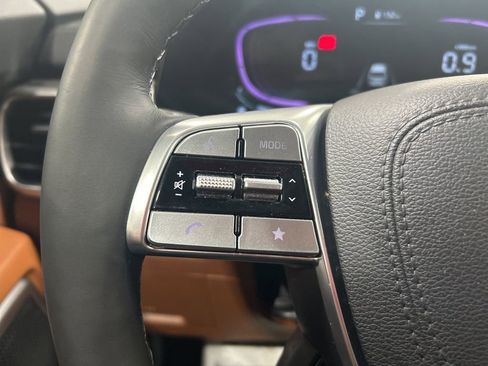 Certified 2025 Kia Telluride EX X-Line image 8