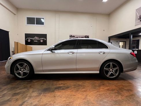 Used 2017 Mercedes-Benz E 300 image 6