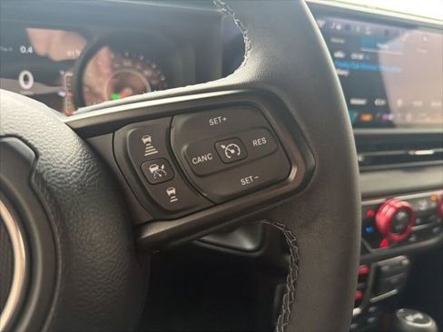 Used 2025 Jeep Wrangler Unlimited Sport AWD/4WD image 32
