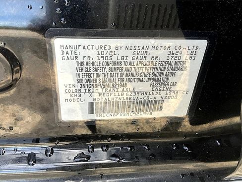 Used 2021 Nissan Versa SR image 32