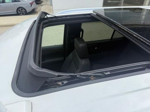 Used 2023 Chevrolet Tahoe High Country w/ Premium Package image 13