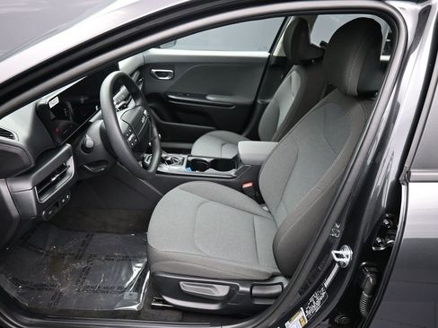 Certified 2025 Kia K4 LX image 18