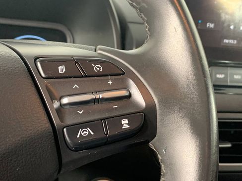 Used 2022 Hyundai Kona Limited FWD image 19