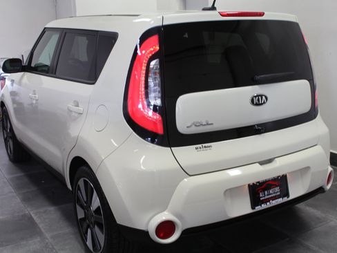 Used 2016 Kia Soul ! w/ Umber Package 1 image 4