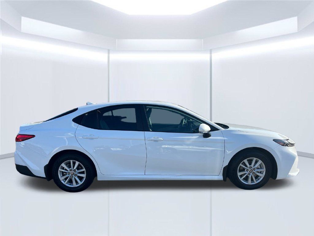 Used 2026 Toyota Camry LE w/ Convenience Package FWD image 6