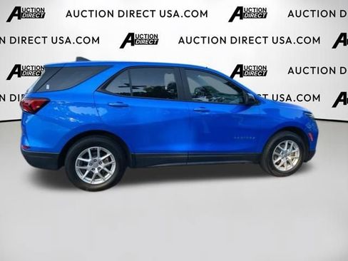 Used 2024 Chevrolet Equinox LS FWD image 23