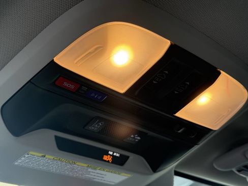 Used 2018 Subaru Impreza 2.0i Premium image 31