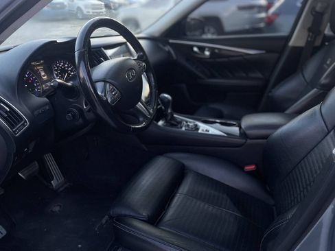 Used 2014 INFINITI Q50 AWD w/ Deluxe Touring Package image 13