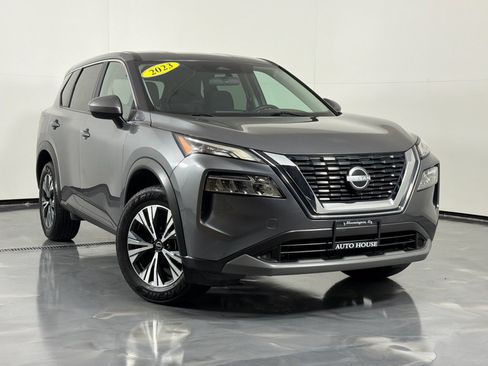 Used 2023 Nissan Rogue SV FWD image 2