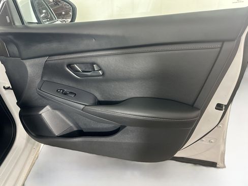 Used 2025 Nissan Sentra S image 29