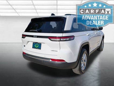 Used 2023 Jeep Grand Cherokee Limited w/ Luxury Tech Group II RWD image 32