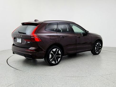New 2026 Volvo XC60 B5 Plus w/ Climate Package image 5